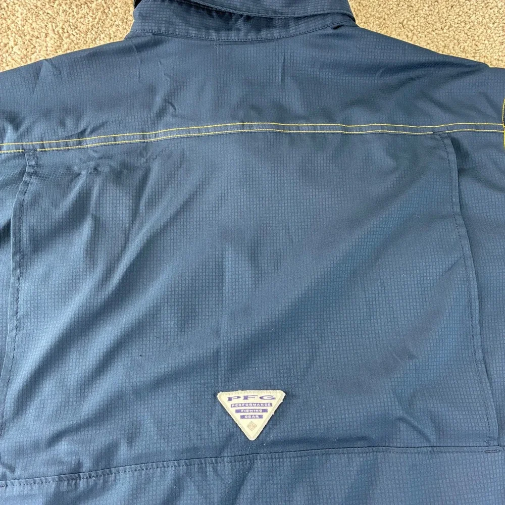 Columbia‎ PFG WVU Blue Mountaineers Button Up Fishing Shirt Mens Short Sleeve